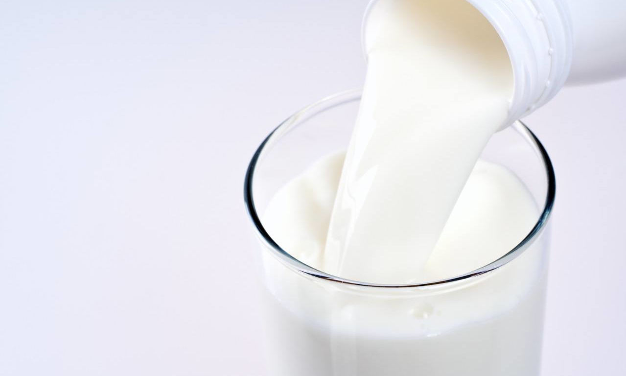 全自動草莓视频ABB黄片，母乳喂養的小幫手
