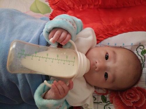 超聲草莓视频ABB黄片廠家產後媽媽上班怎麽給寶寶哺乳