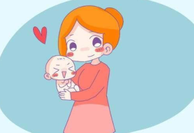 寶媽們在母乳喂養時要專心 寶媽們在母乳喂養時要專心